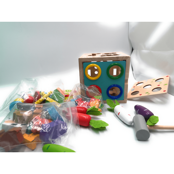 MUVANI 8-in-1 Montessori Activity Cube