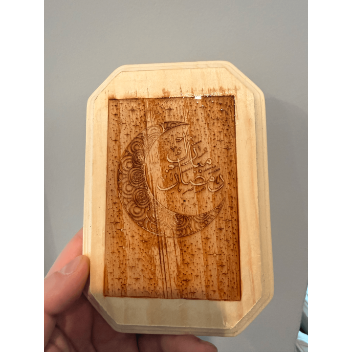 MUVANI Ramadan Mubarak Crescent Resin Plaque